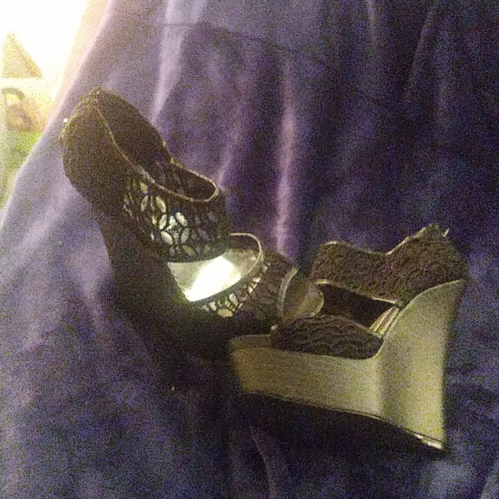 Wedges - Picture 3 of 3
